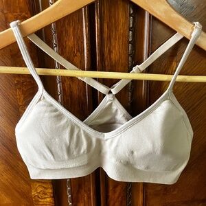 Like New - Kalon Women's Racerback Seamless Bralette in Cream - Size Small